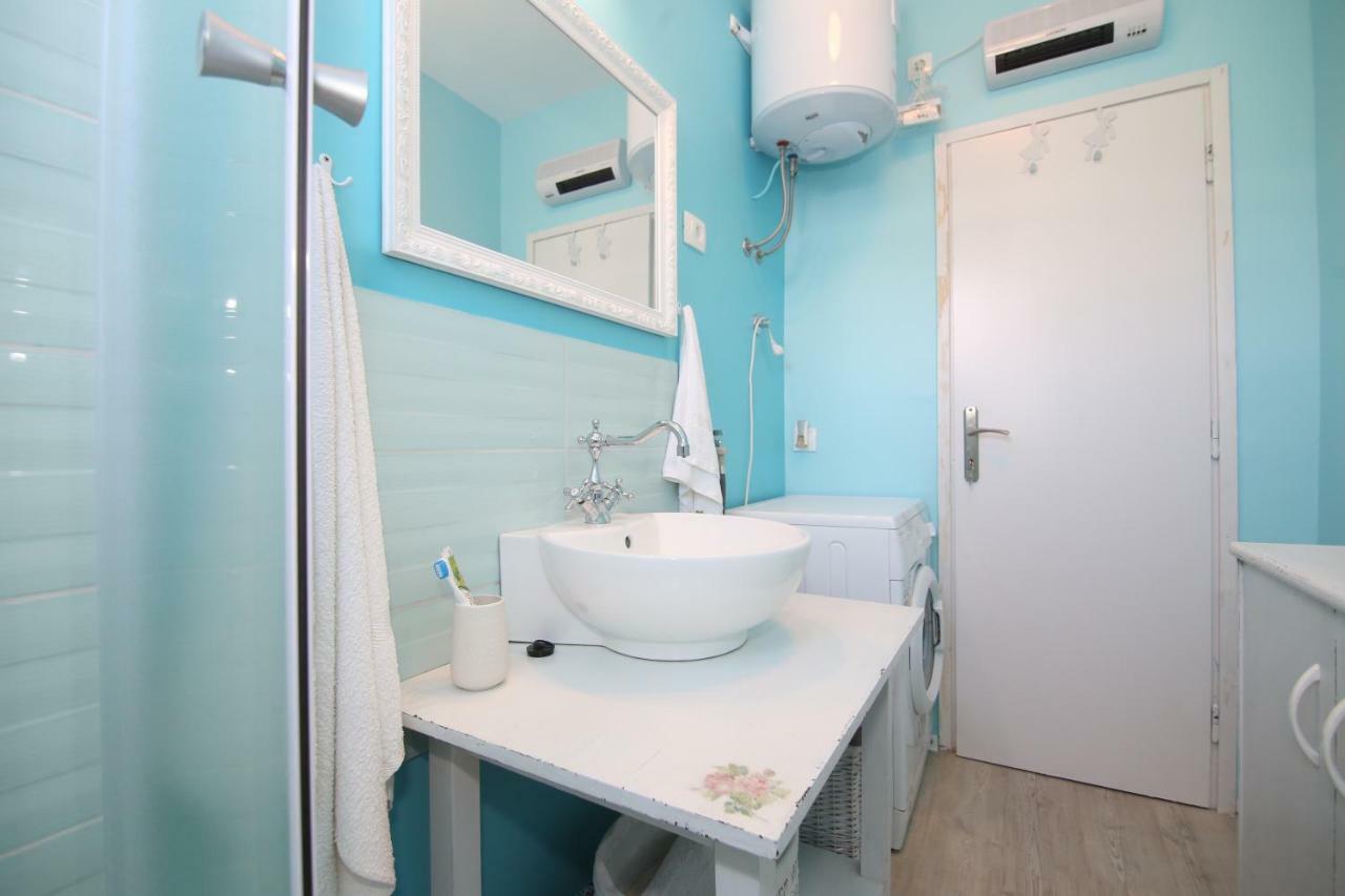 Providenca Apartment Vinisce ภายนอก รูปภาพ